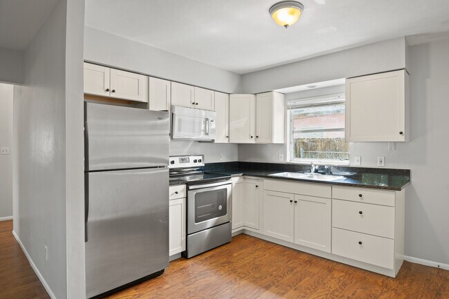 254 Plumosa Dr Unit B