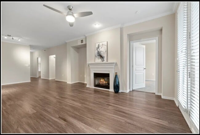 Photo - 9215 Garland Rd