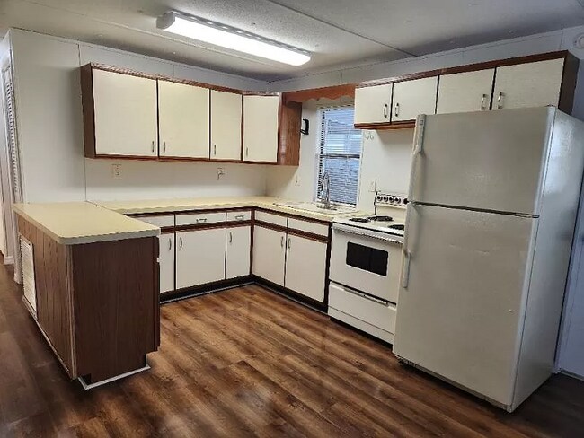 Photo - 14220 Brookridge Blvd