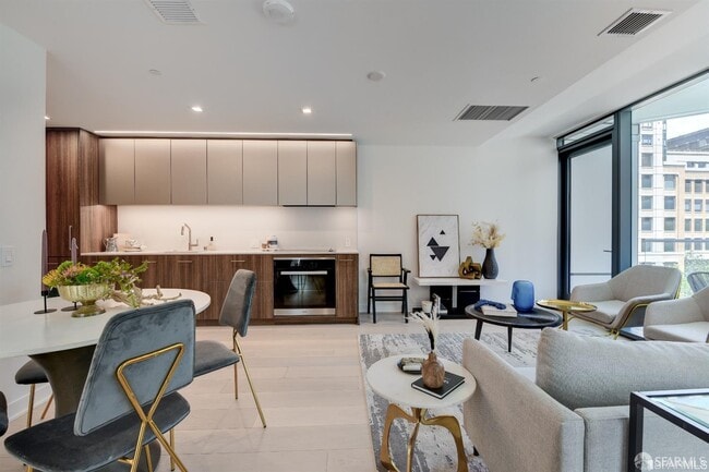 Photo - 280 Spear St