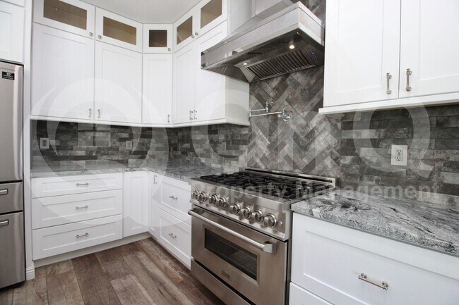 Photo - 3308 E Patrick St
