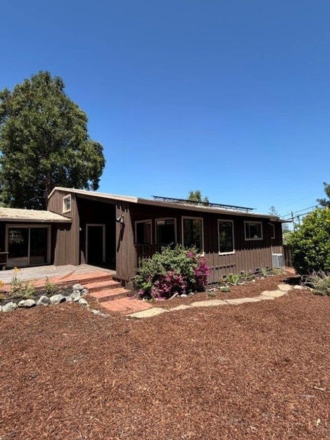 Building Photo - Emerald Hills Retreat, 4BR/3BA + Private ADU on Expansive Grounds