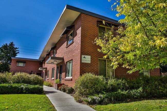 Building Photo - High and Warren