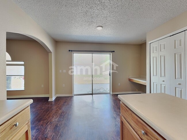 Photo - 934 Brenton Leaf Dr