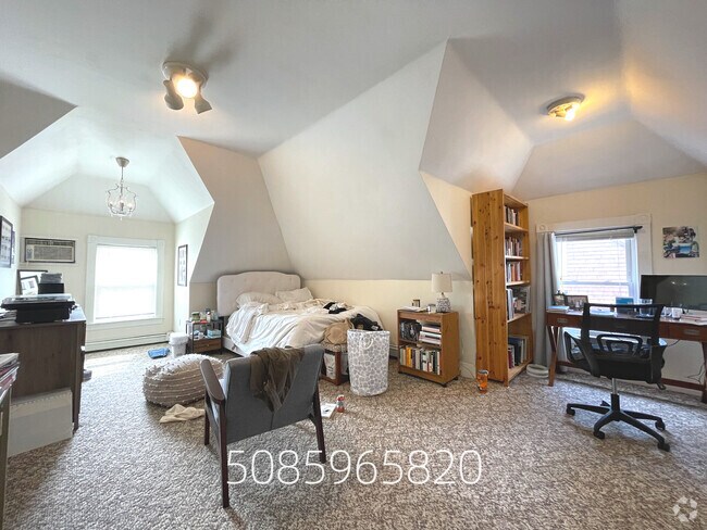 Building Photo - 66 Englewood Ave Unit 2 Rental