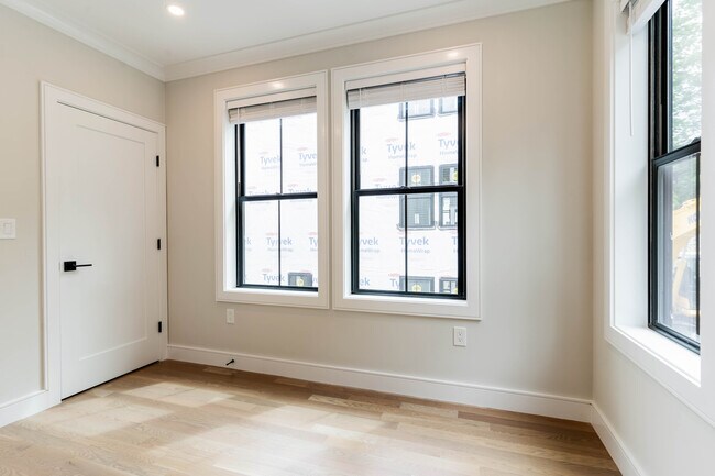 Photo - 279 Lamartine St Unit 2