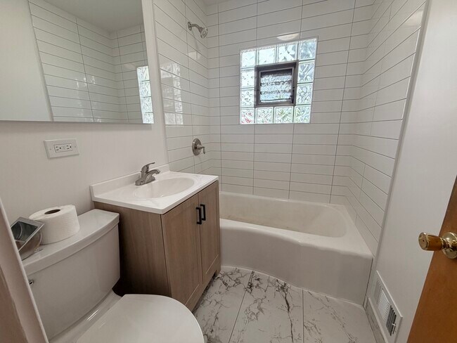 Photo - 1941 Herbert Ave