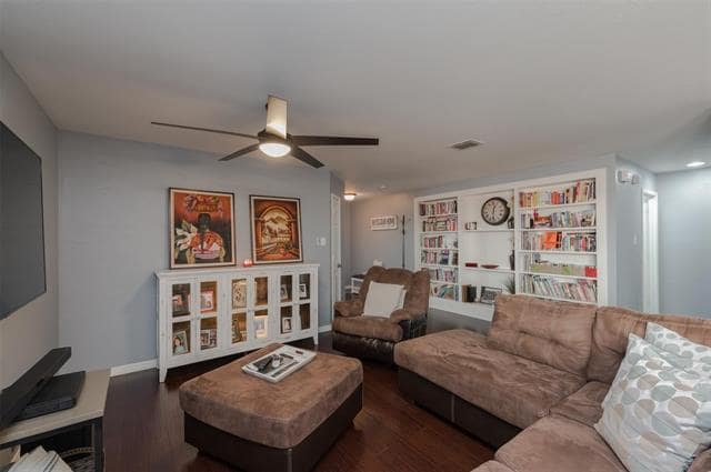Photo - 6504 Corral Ln