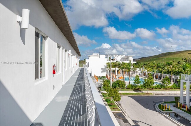 Photo - 6416 NW 102nd Ct Unit 302