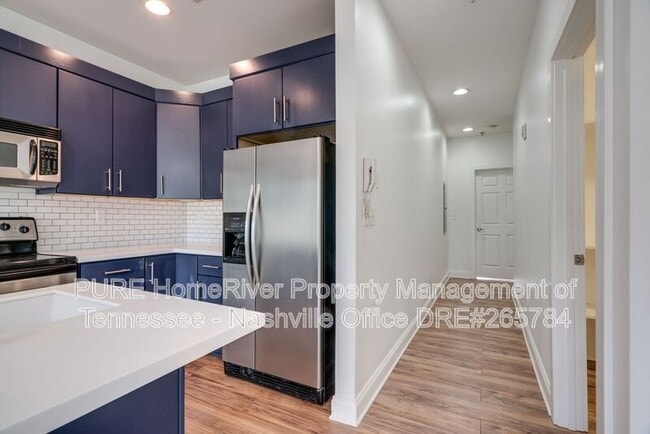 760 Wedgewood Park Unit 305