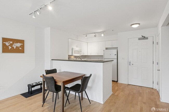 Photo - 8300 Oceanview Terrace