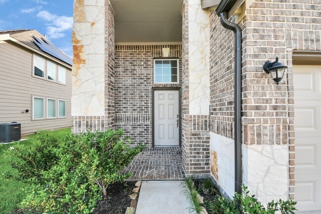 Photo - 6302 Prince Pl Dr