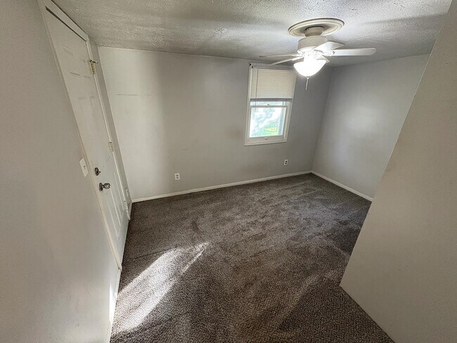 Photo - 6113 Spaulding St