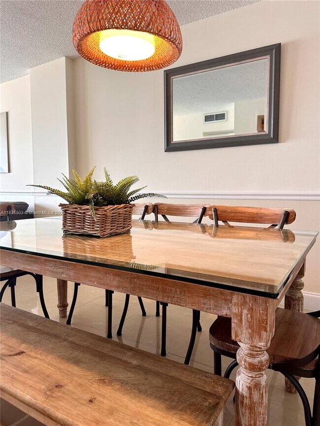 Photo - 300 Bayview Dr Unit 610