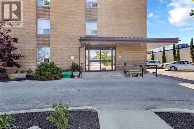Photo - 437 St Paul Ave Unit 402