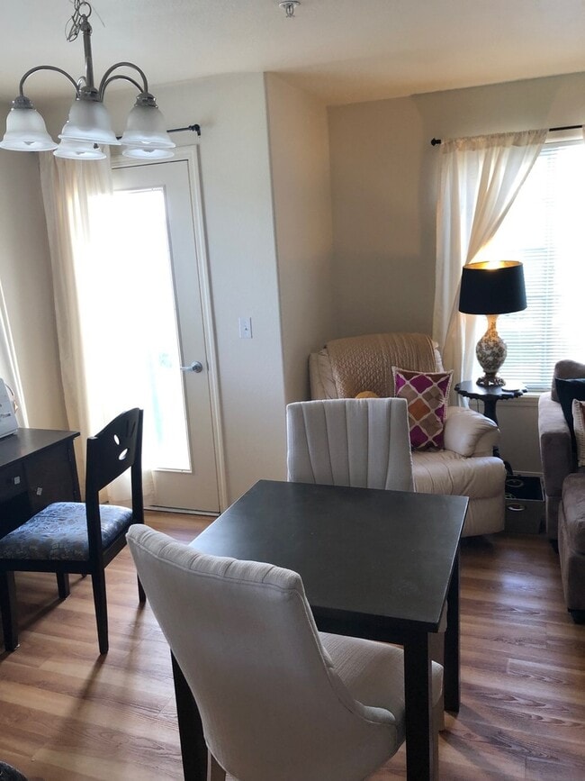 1 Bedroom 1 Bathroom Condo - 1 Bedroom 1 Bathroom Condo