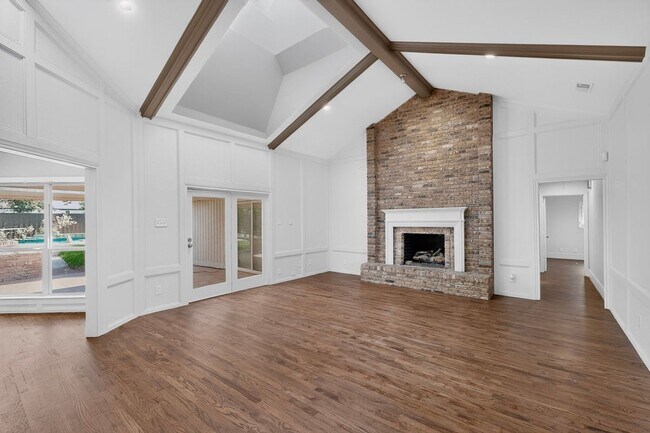 Photo - 6911 Gateridge Dr