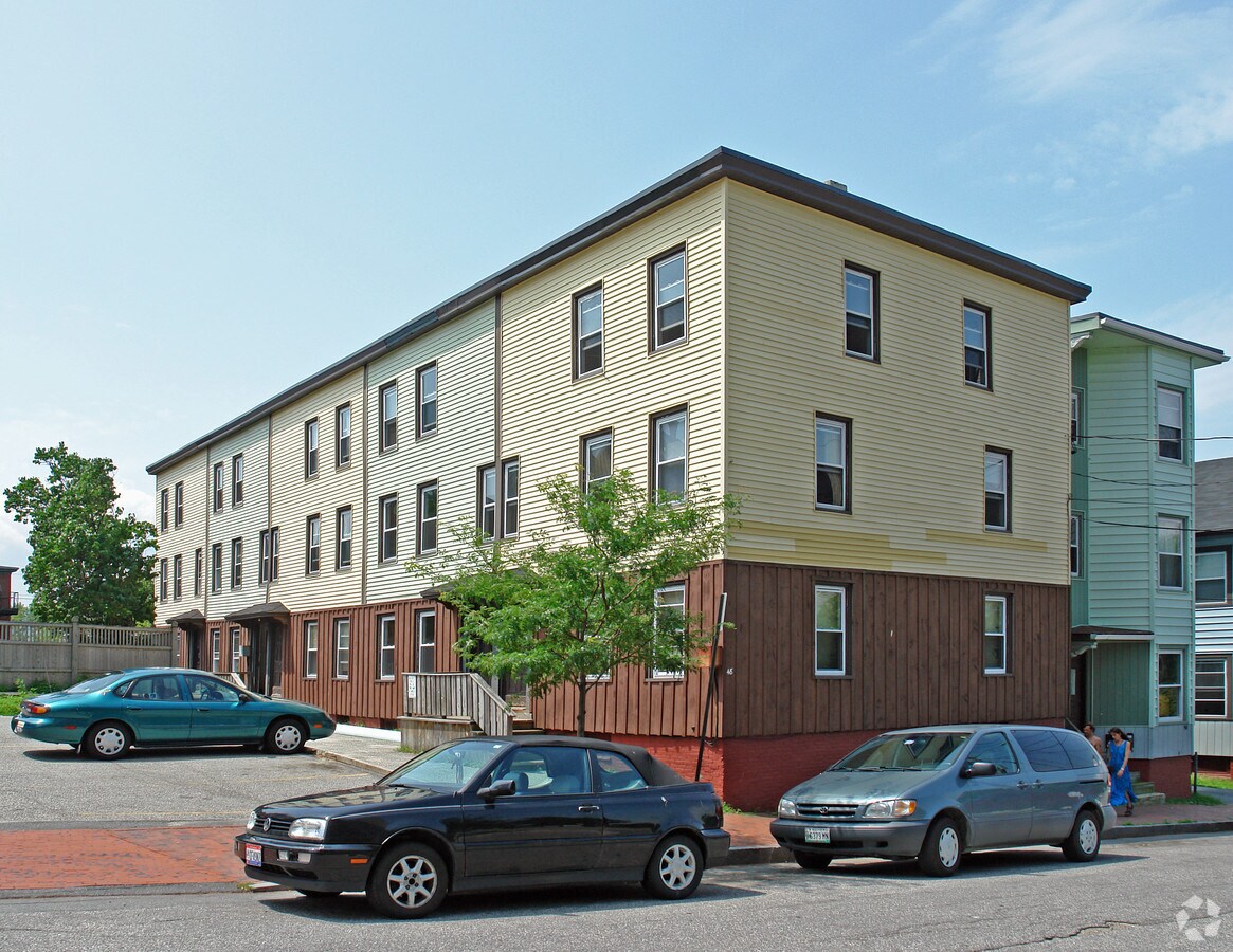 Photo - 48 Wilmot St