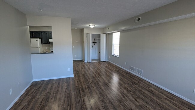 Photo - MN Cedar Village (859) Unit Apt A