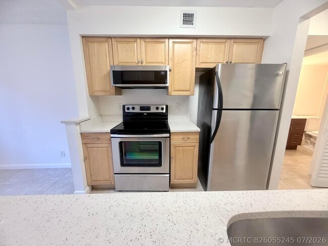 9955 Westview Dr Unit 218