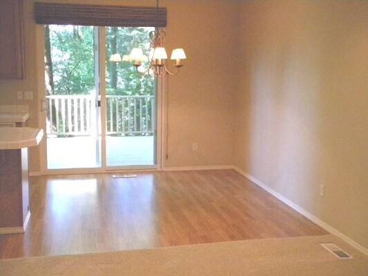 Photo - Excellent Location! 3 br 2.5 bth - Walking...