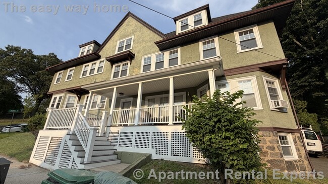 Building Photo - 125 Allston St
