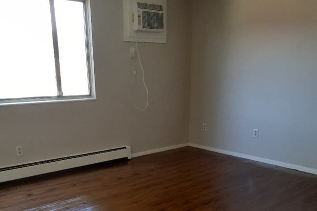 Tradewinds Apartments