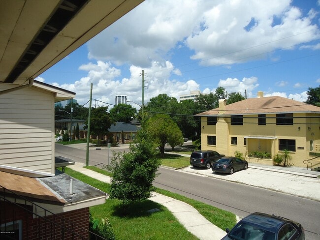 Photo - 1452 Palm Ave Unit 1452