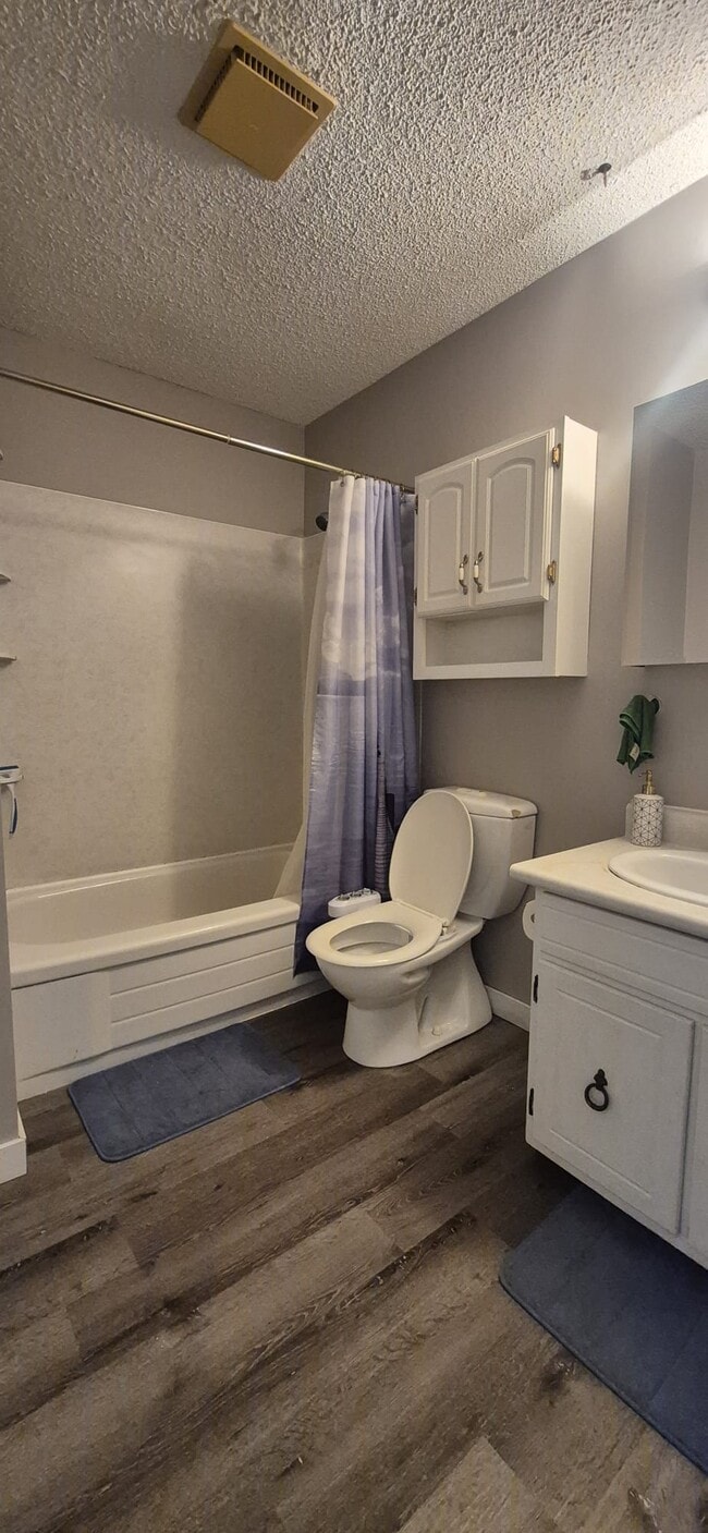 Photo - 82 Rillwillow Pl