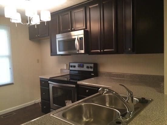 Building Photo - 167 Scott Ln