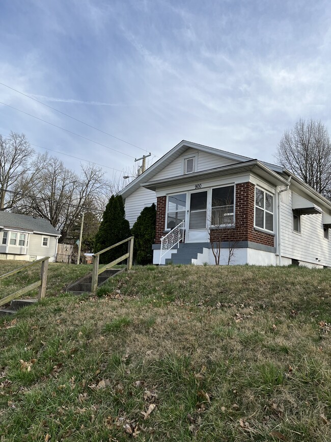 Photo - 900 W Ashland Ave House