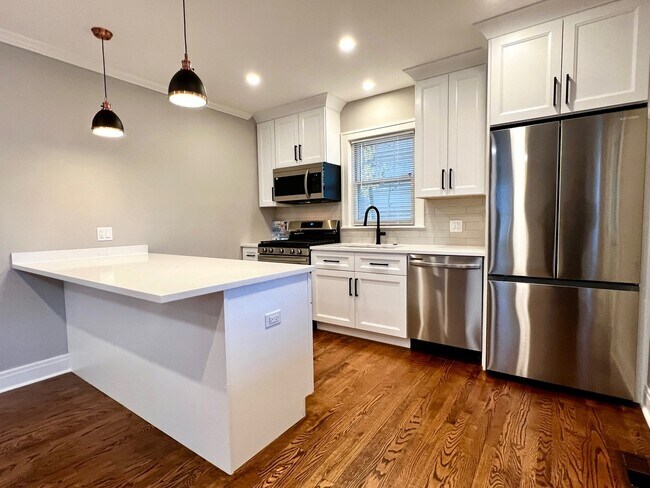 Photo - 114 Michigan Ave