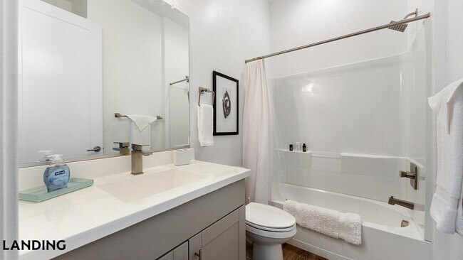 8200 W Encanto Blvd Unit 105