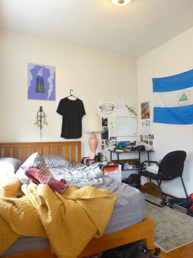 Photo - 822 Parker St Unit 2