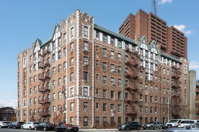 Building Photo - Lenru Apartments