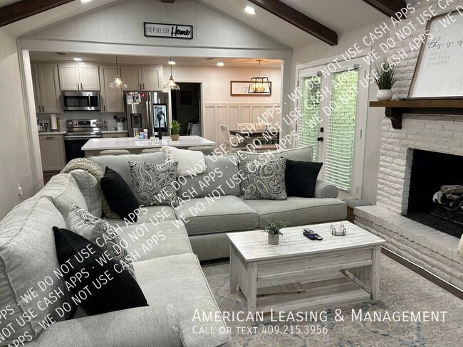 Photo - 1503 Robinhood Ln