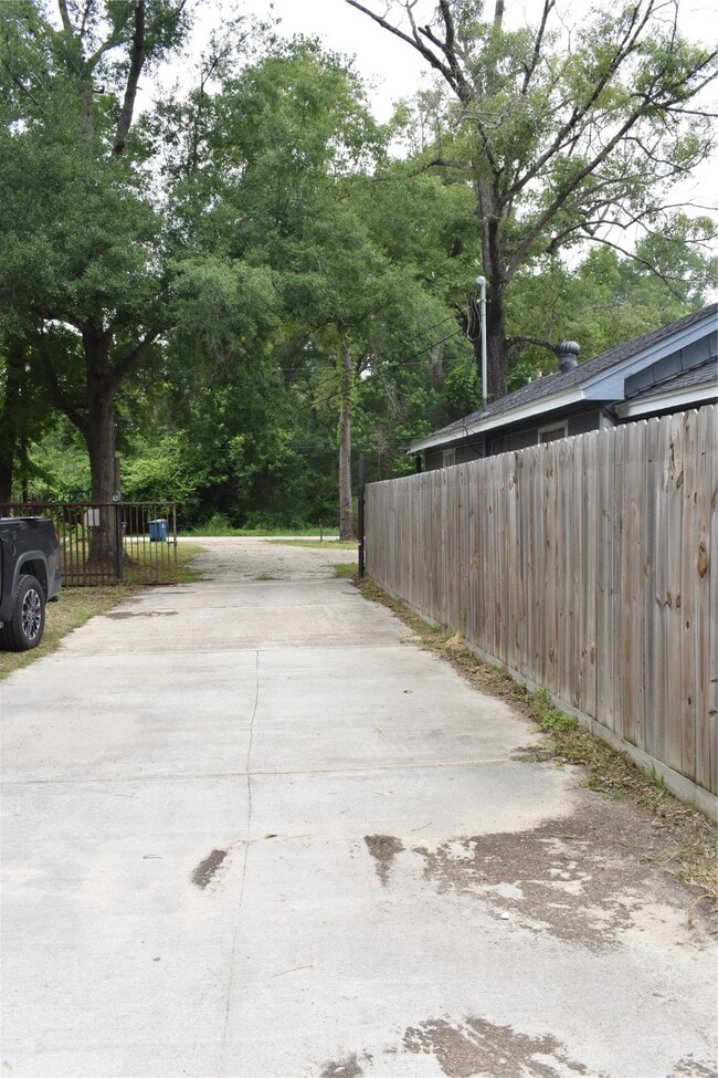 Photo - 22530 Yancy Rd