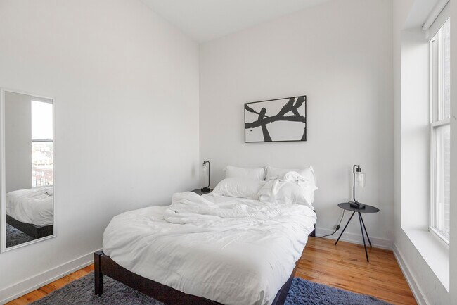 Photo - 1636 N Western Ave Unit 2