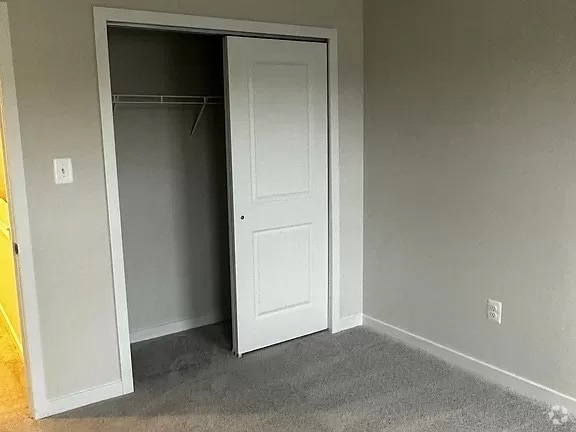 Building Photo - 31 Four Leaf Dr Rental