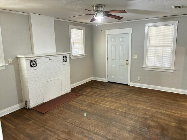 Photo - 565 Chestnut Dr