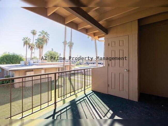 Photo - 2411 W Hazelwood St Unidad 278
