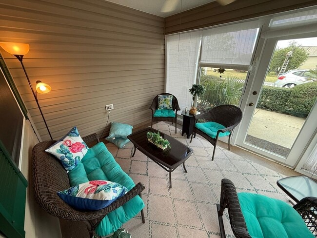 Photo - Charming SEASONAL 2+2 Villa in the Village of Sabal Chase