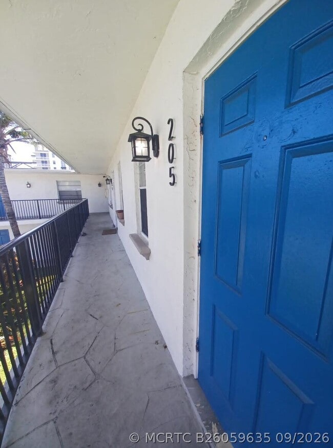 Photo - 1015 NE 17th Ave Unit 205