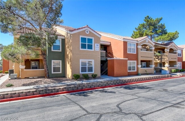 Building Photo - 8101 W Flamingo Rd Unit 1065