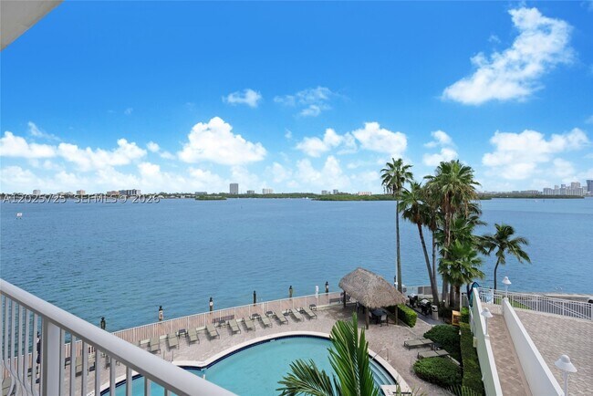 Photo - 10350 W Bay Harbor Dr Unit 4R