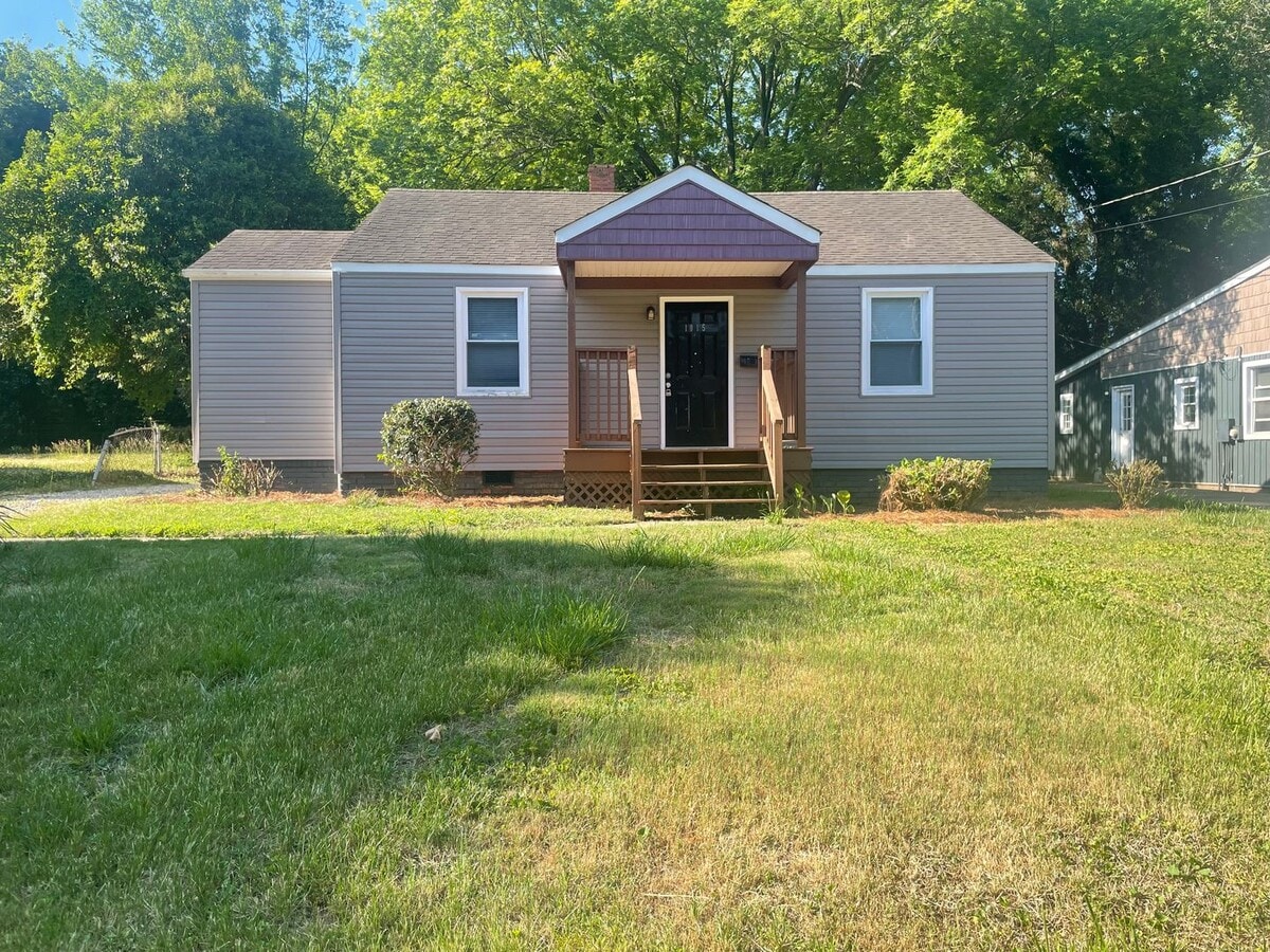 Adorable 3-bedroom, 2-bath home in Druid Hills - Adorable 3-bedroom, 2-bath home in Druid Hills