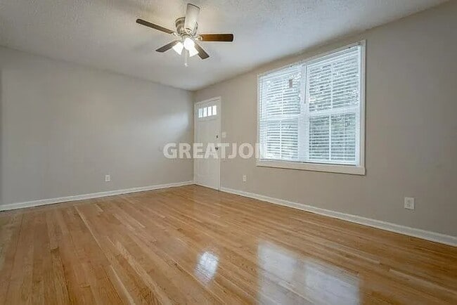 Photo - 321 Briercliff Dr