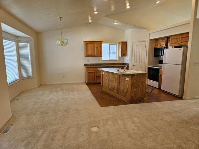 Photo - 1285 Jackson Dr
