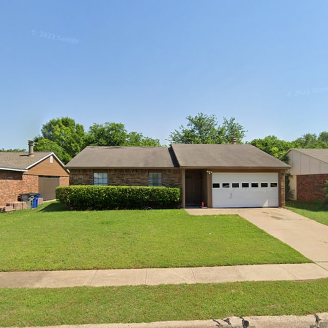 Building Photo - COZY and CHARMING 3 Bedroom, 2 Bathroom ho... Rental
