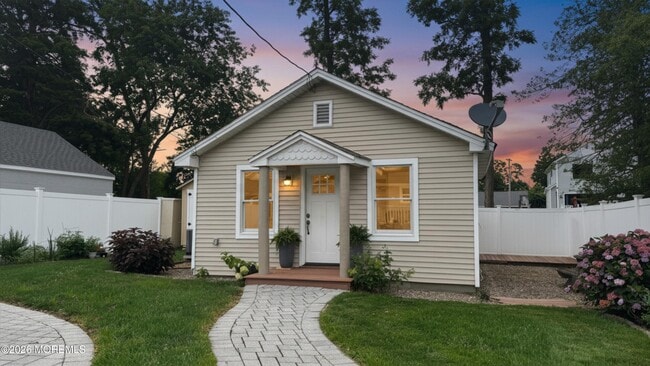 919 Ellison Ave